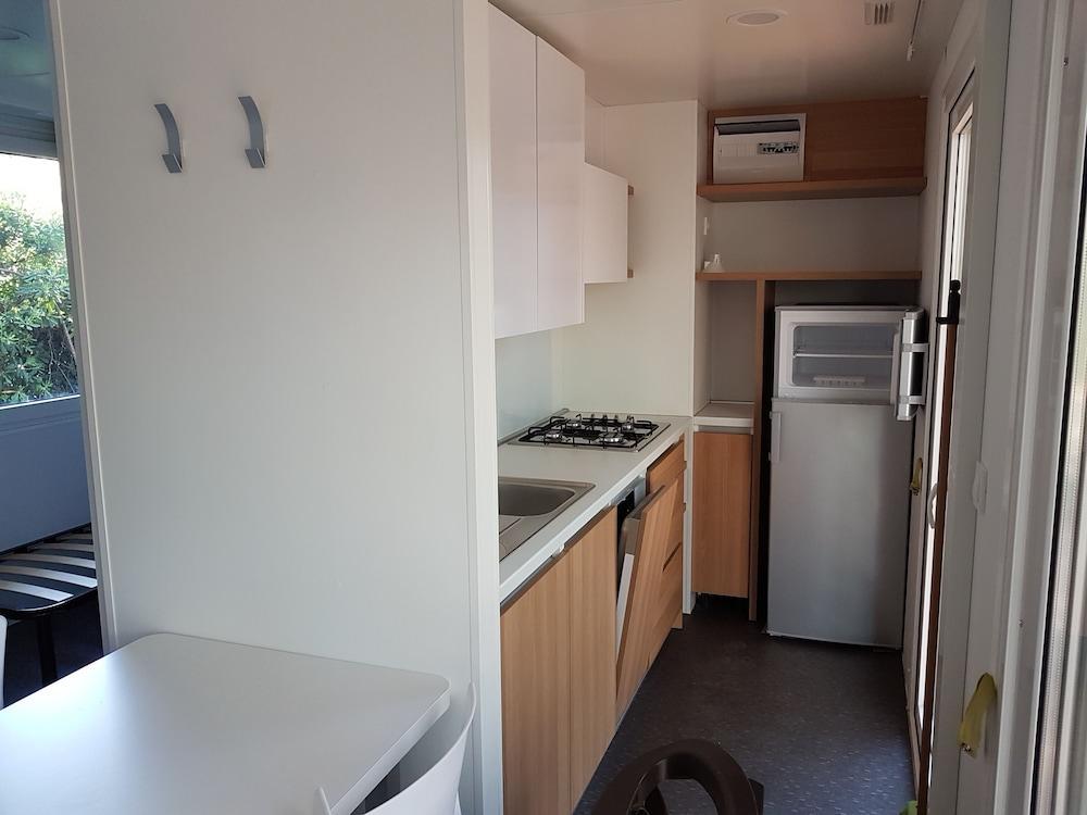 Victoria Mobilehome In Centro Vacanze San Francesco Duna Verde Eksteriør billede